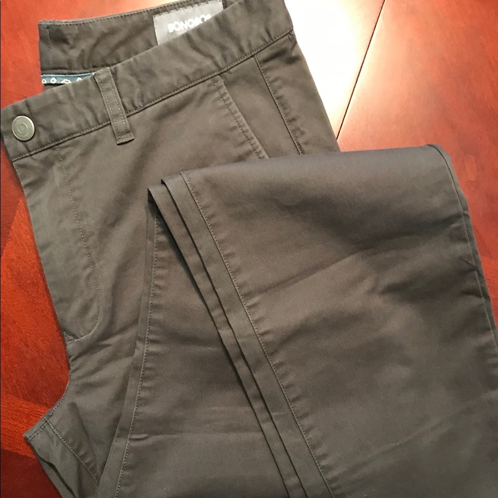 New Bonobos mens slim fit chinos. 32 x 30 stretch